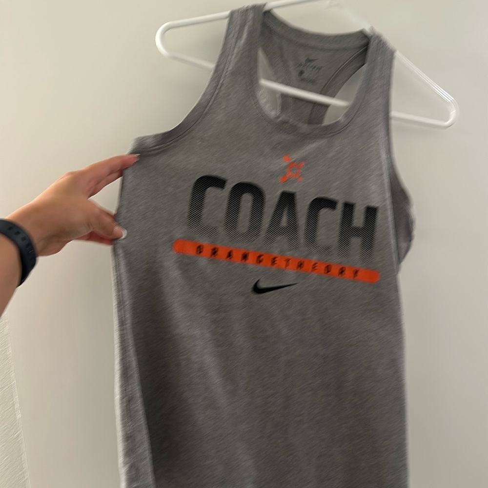 Nike Women’s OTF Small Coach Tank